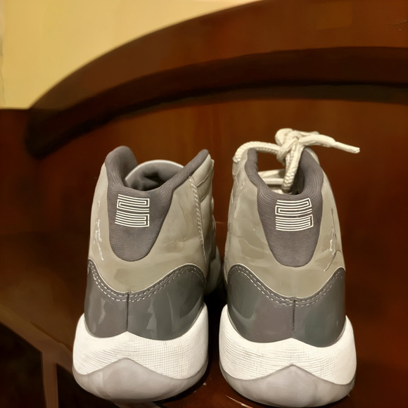 Nike Air Jordan 11 Retro "Cool Greys" Women US 5.5 - Picture 5 of 6